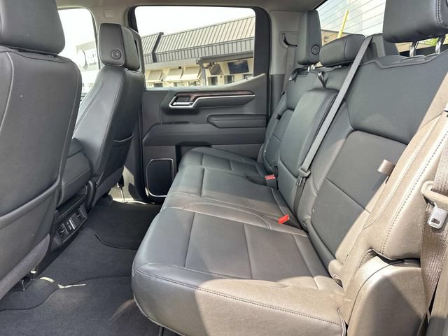 Used 2025 GMC Sierra 1500 SLT AWD/4WD image 12