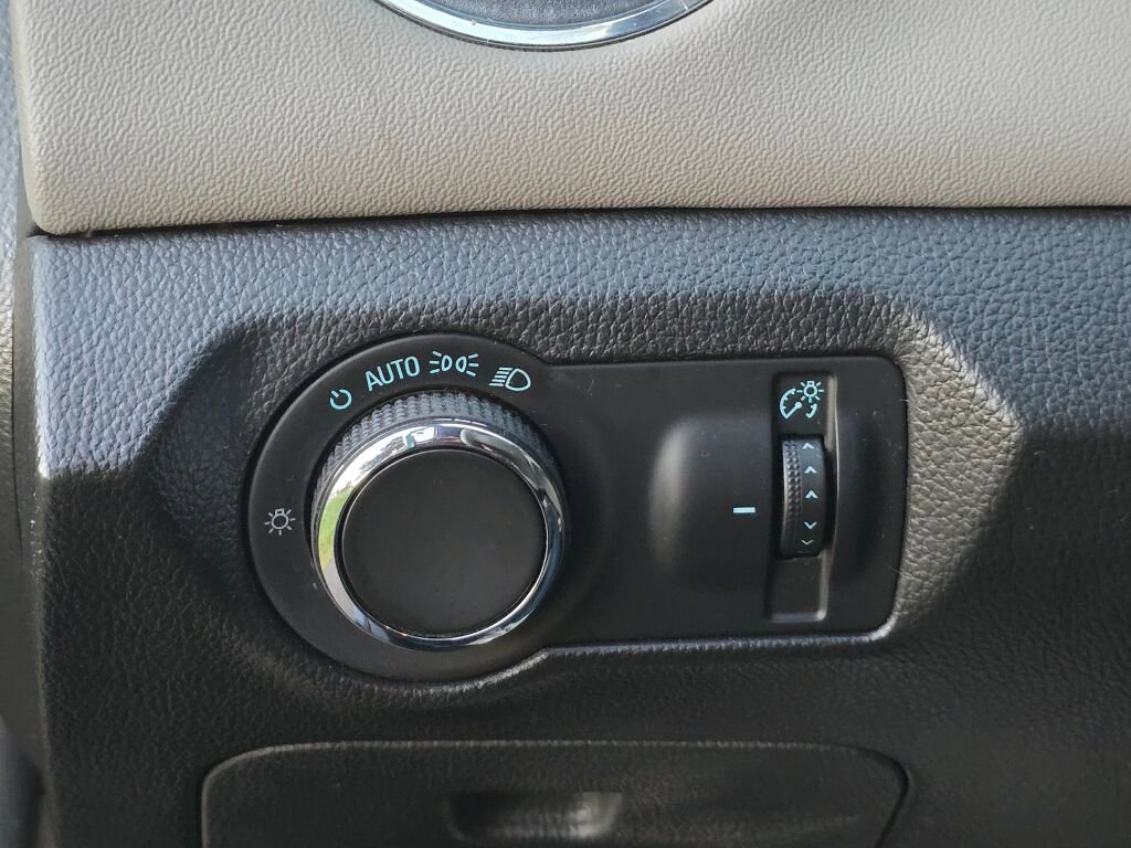 Used 2016 Chevrolet Cruze LS image 24