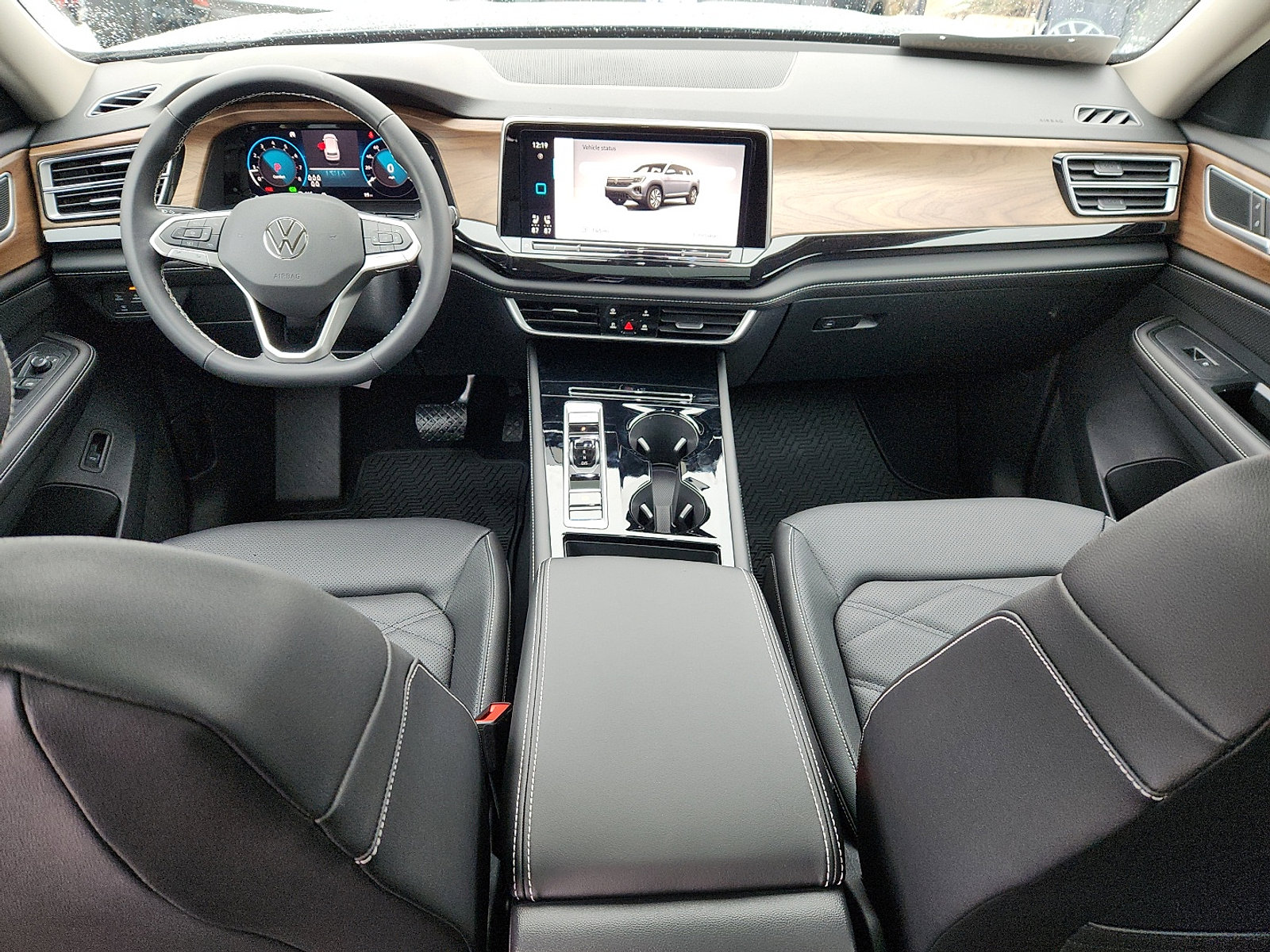 New 2026 Volkswagen Atlas SE image 11