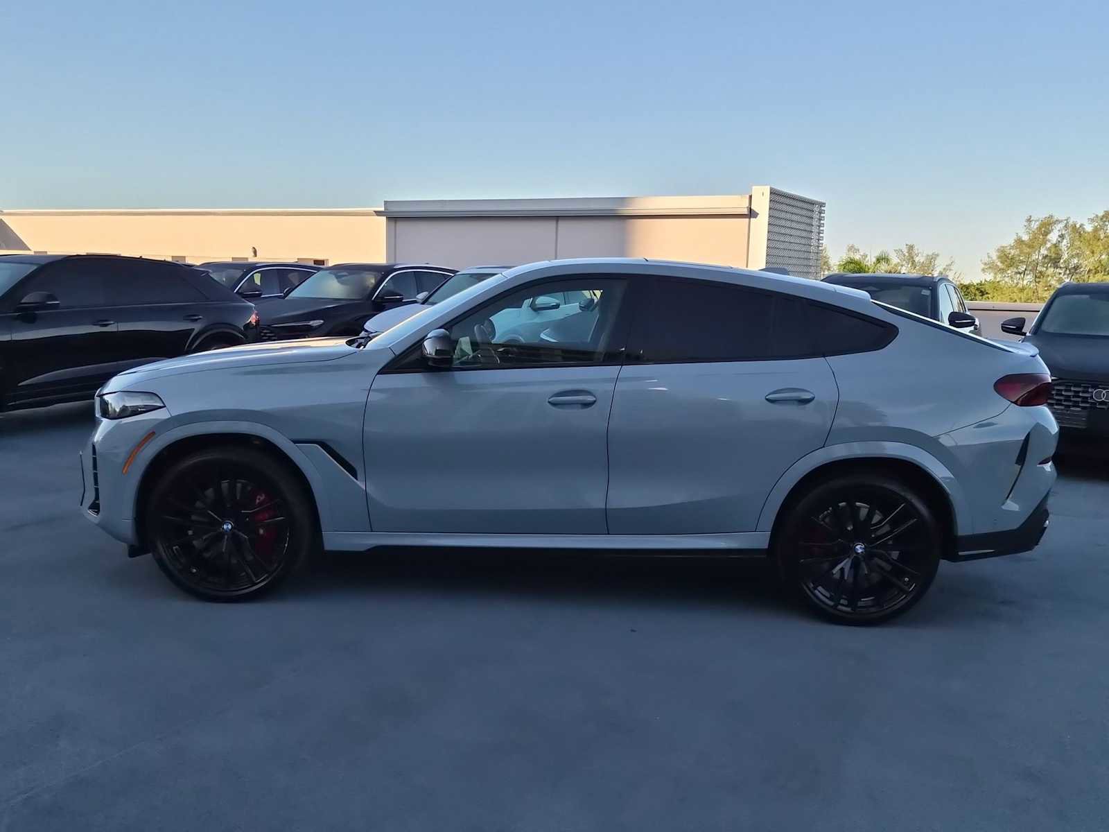 Used 2024 BMW X6 M60i image 3
