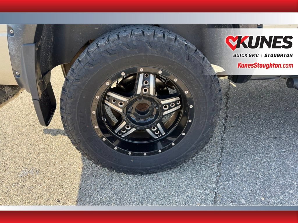 Used 2010 Dodge Ram 1500 Truck SLT AWD/4WD image 12