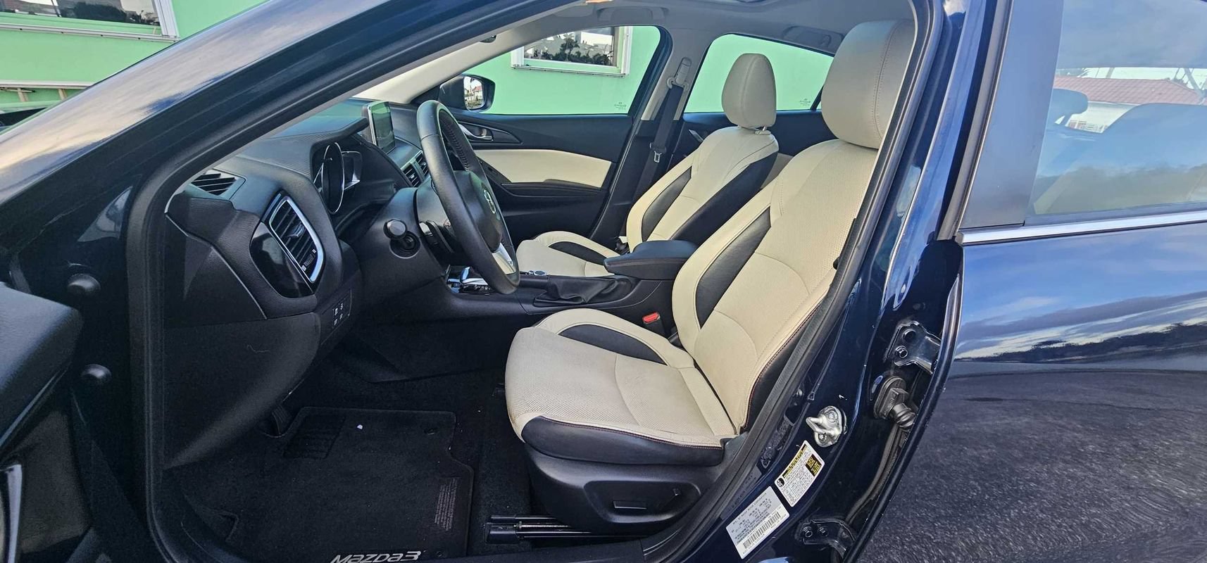 Used 2015 MAZDA MAZDA3 s Grand Touring FWD image 9