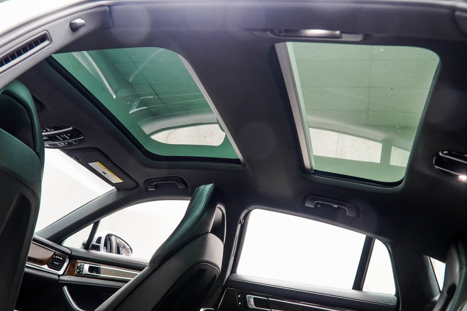 Used 2021 Porsche Panamera 4 image 50