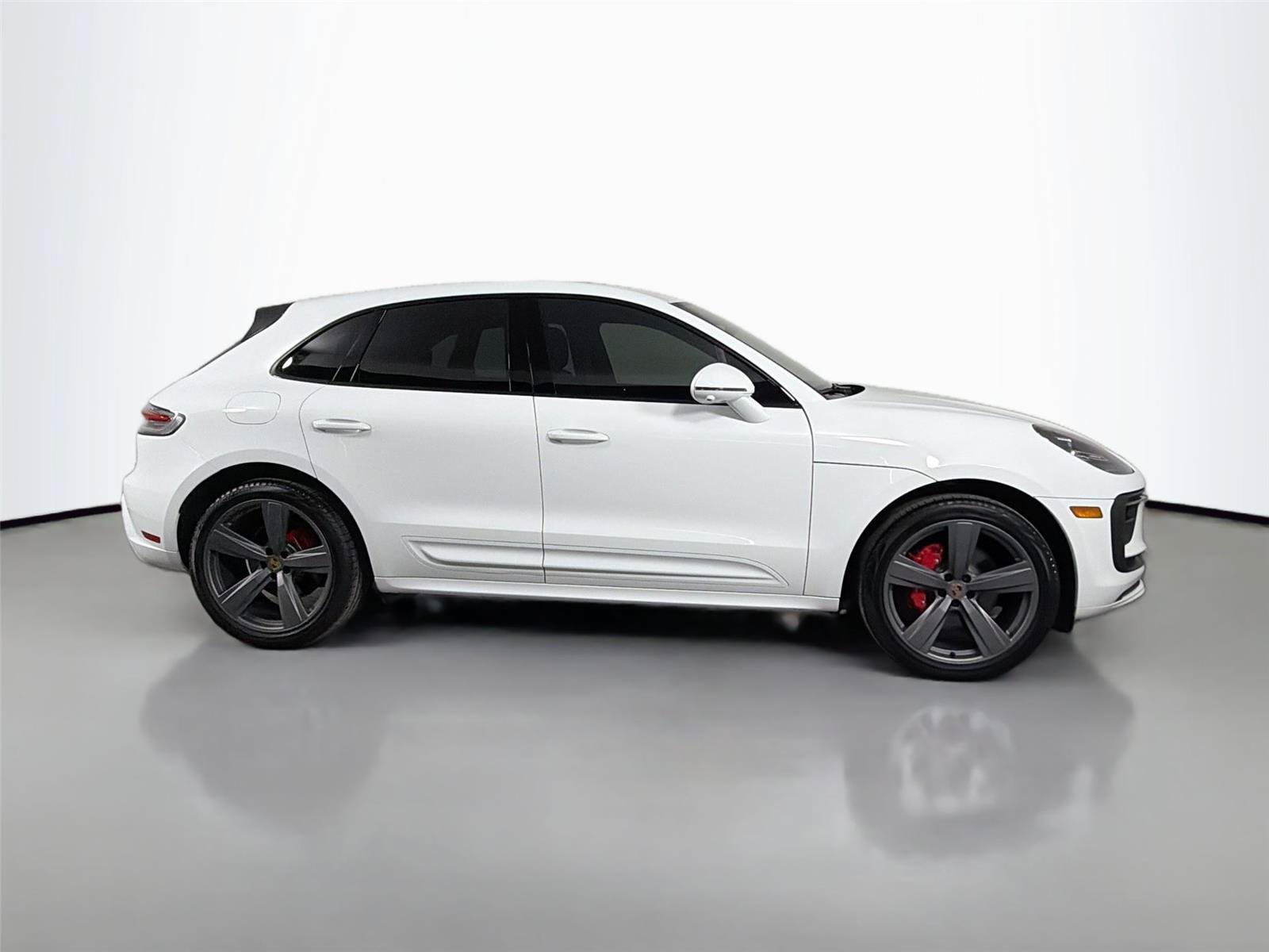 Certified 2025 Porsche Macan S AWD/4WD image 8