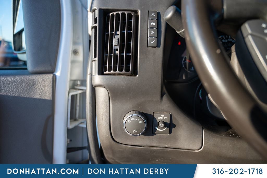 Used 2023 GMC Savana 2500 w/ Driver Convenience Package image 14