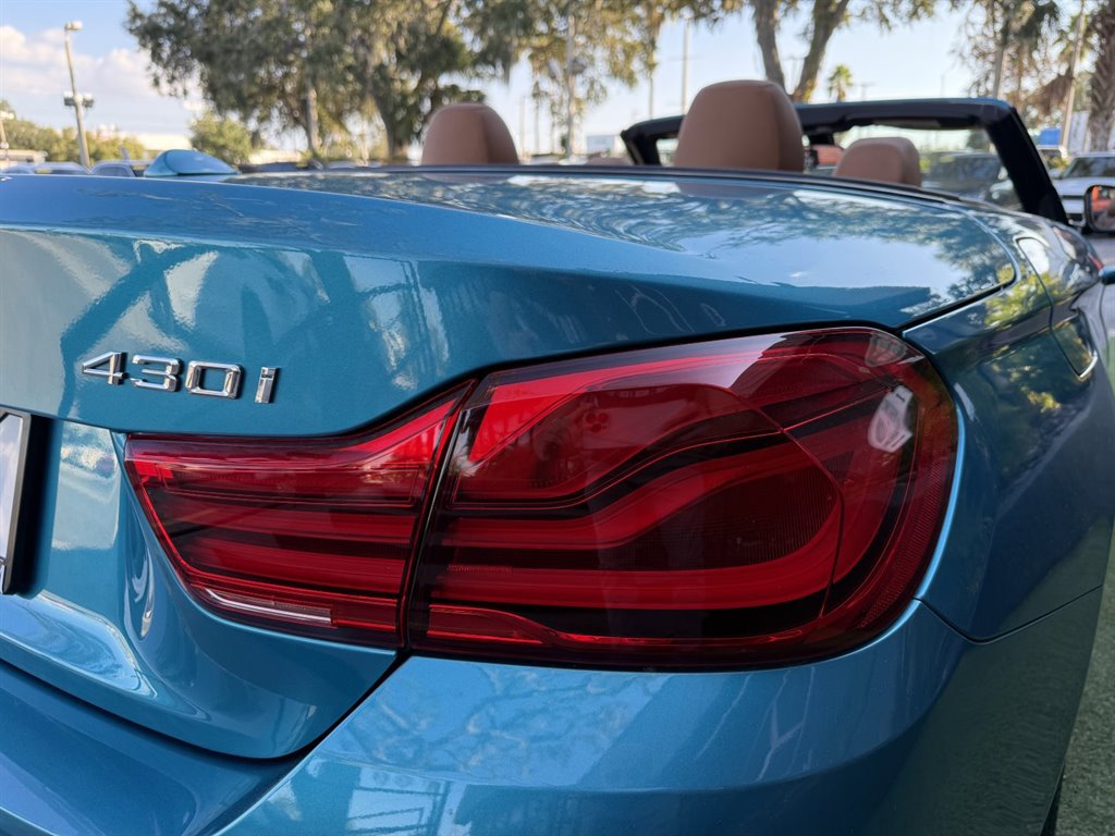 Used 2018 BMW 430i Convertible image 16