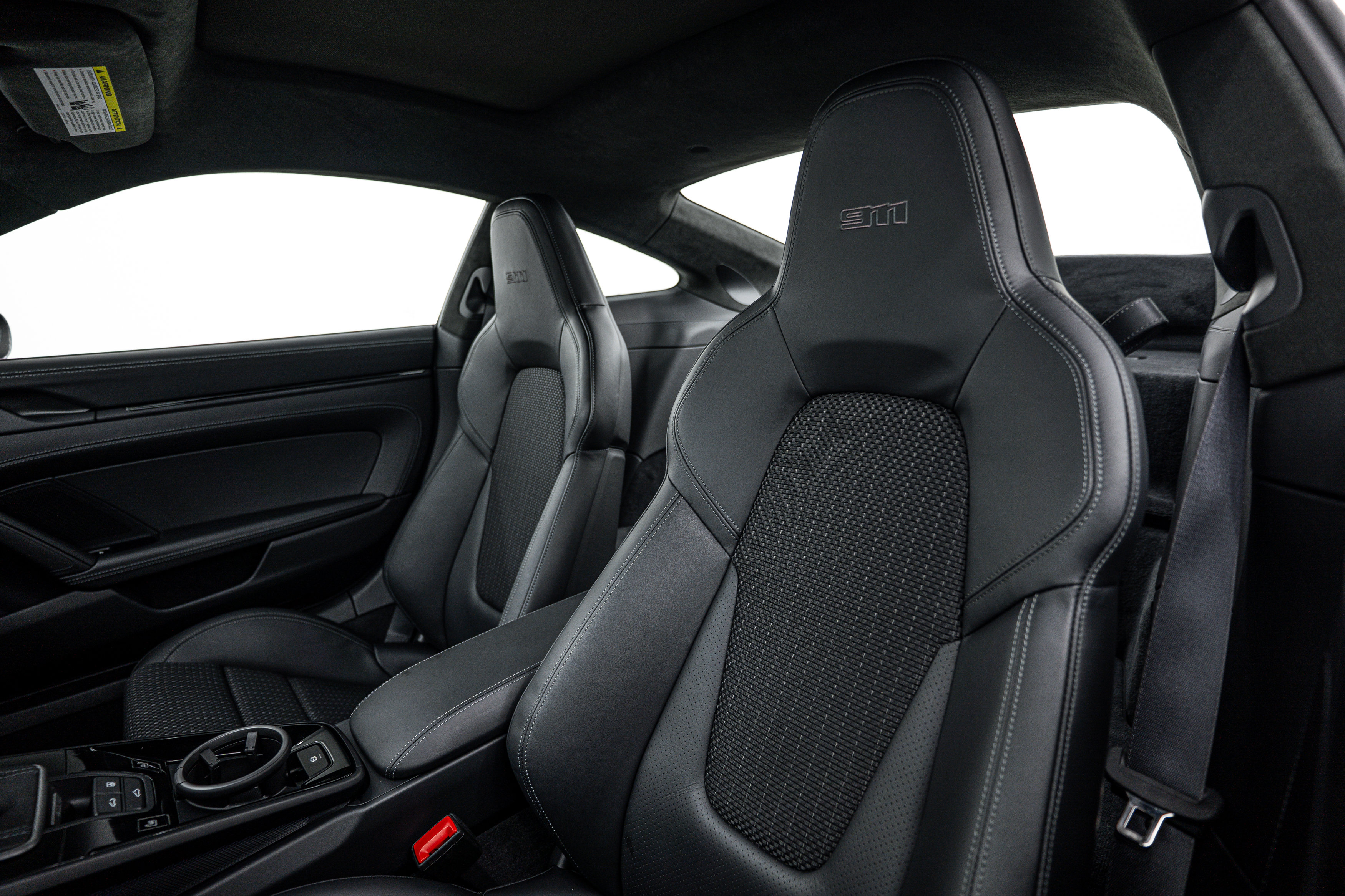 Certified 2024 Porsche 911 Carrera T RWD image 22