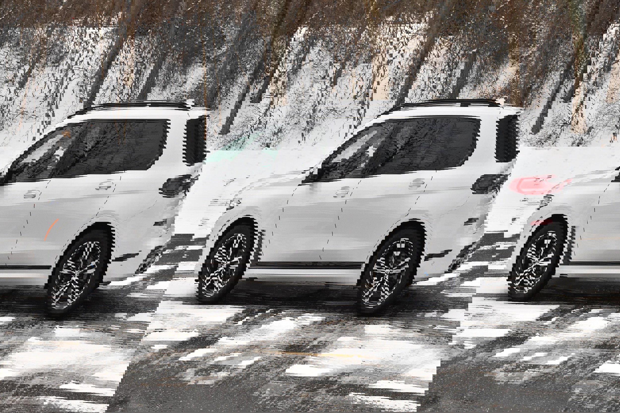 Used 2020 BMW X7 xDrive40i w/ M Sport Package image 5