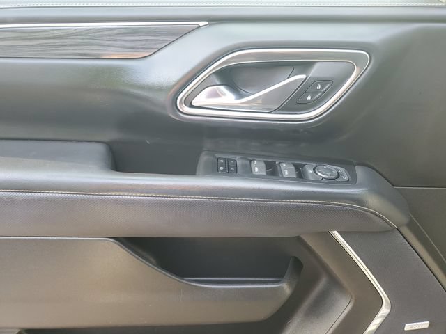 Used 2023 GMC Yukon XL SLT RWD image 16