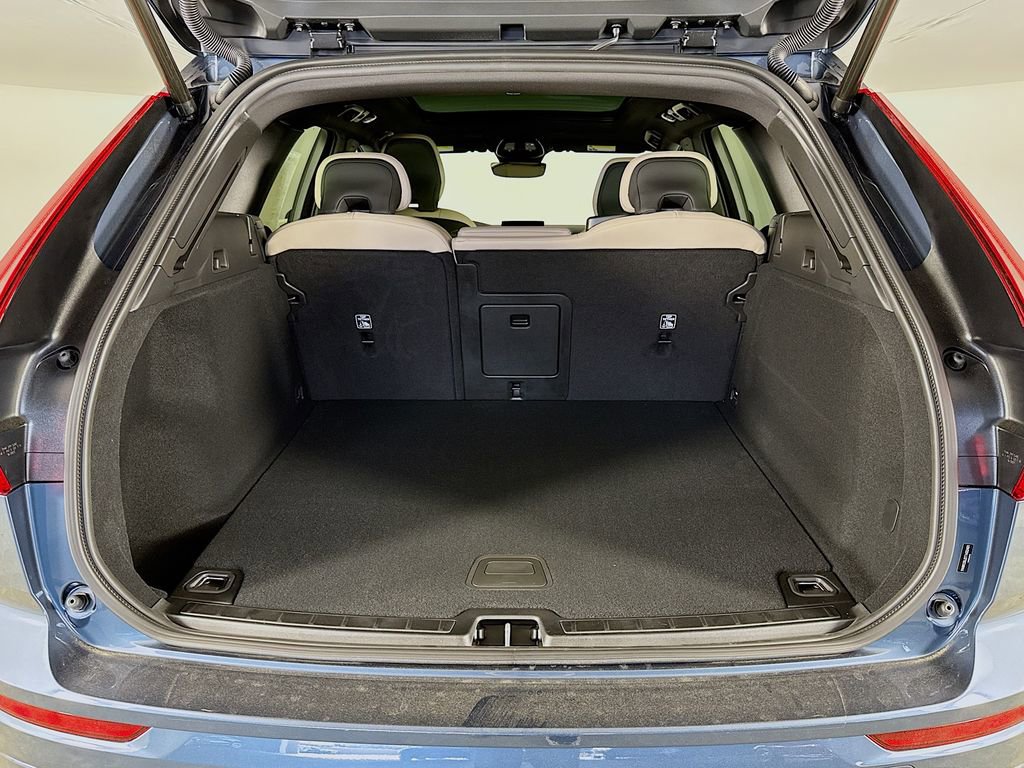 New 2026 Volvo XC60 B5 Core image 26