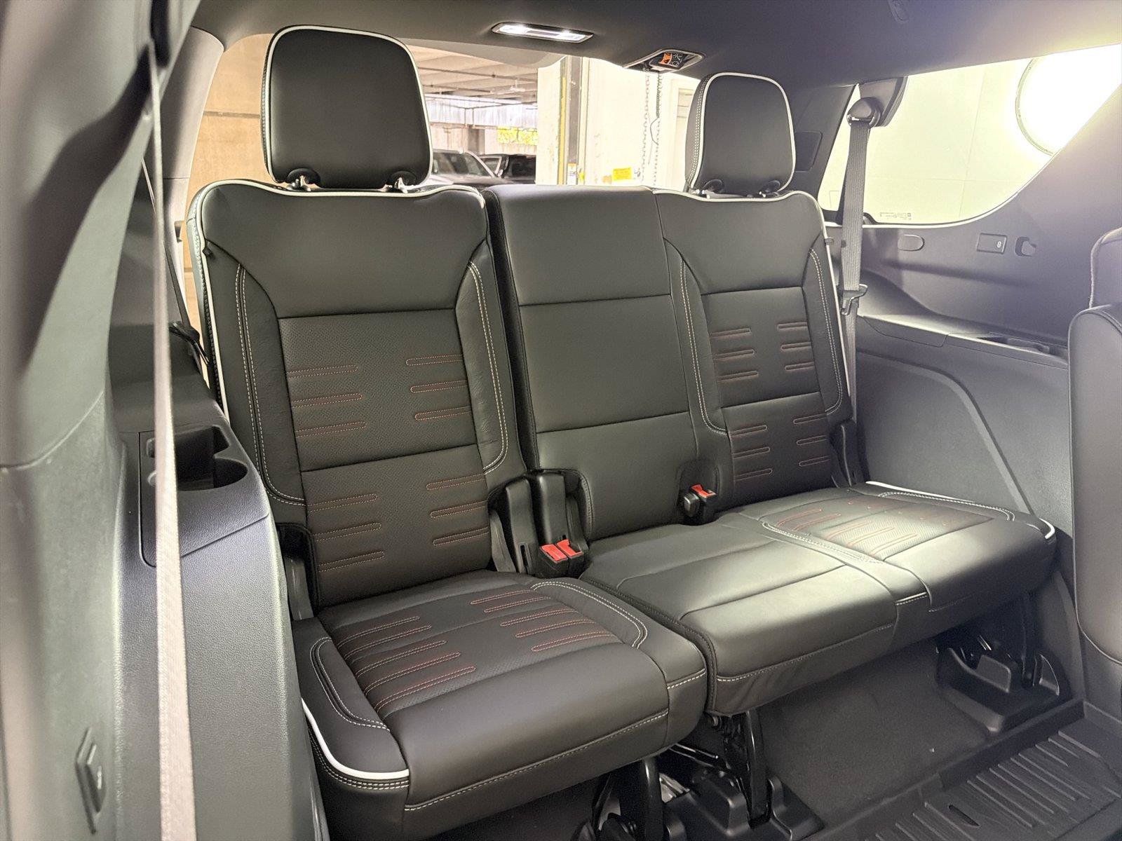 New 2026 GMC Yukon AT4 Ultimate AWD/4WD image 15