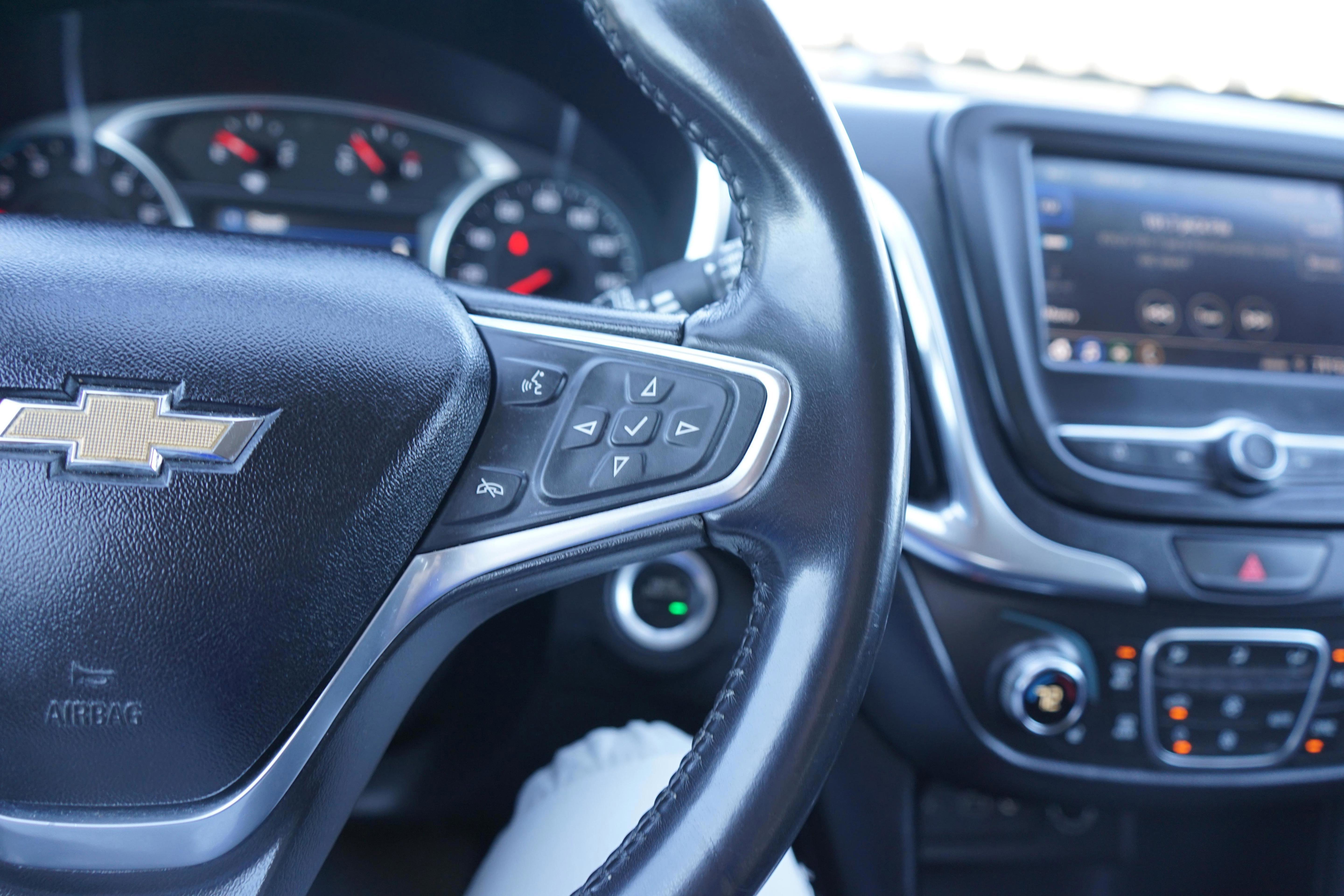 Used 2020 Chevrolet Equinox LT AWD/4WD image 12