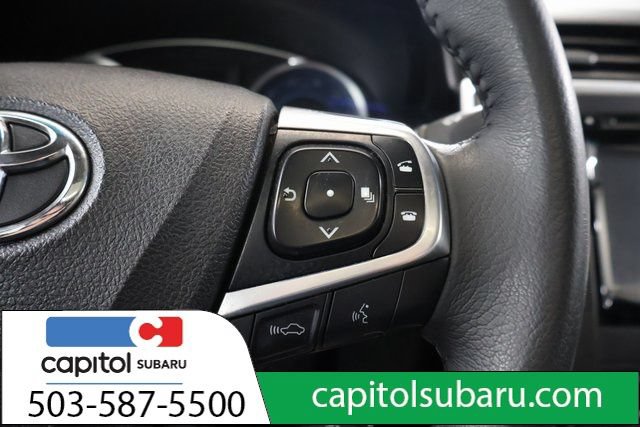Used 2017 Toyota Camry XLE w/ Moonroof Package FWD image 21