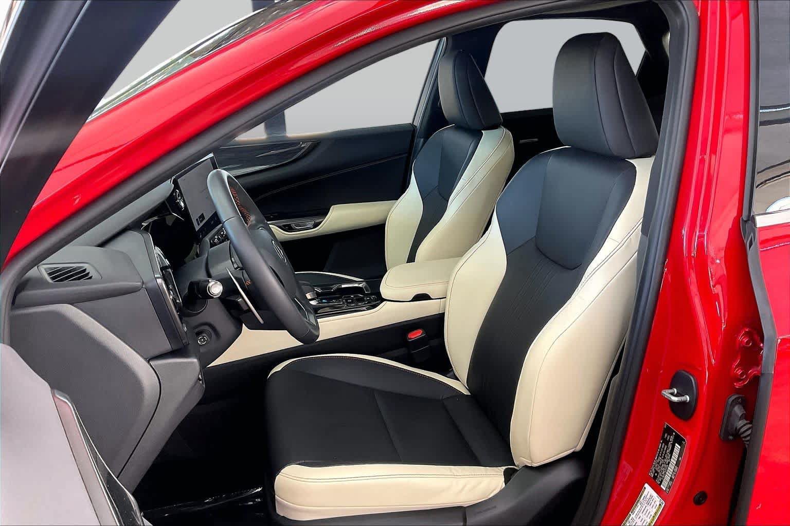Used 2023 Lexus NX 350h AWD image 8