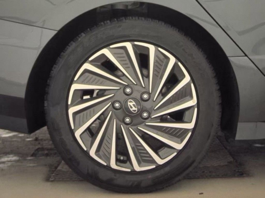 Used 2025 Hyundai Sonata SEL image 17