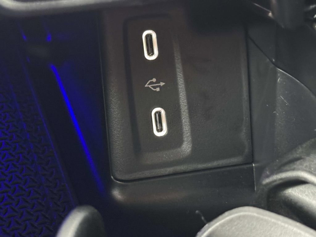 Certified 2025 Mercedes-Benz GLC 300 4MATIC image 29