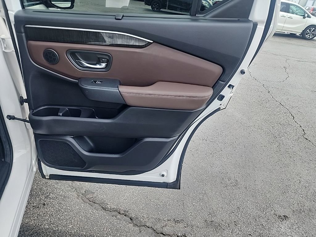 Certified 2024 Honda Pilot Elite image 31