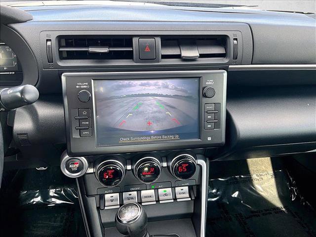 Used 2022 Toyota GR86 Premium RWD image 23