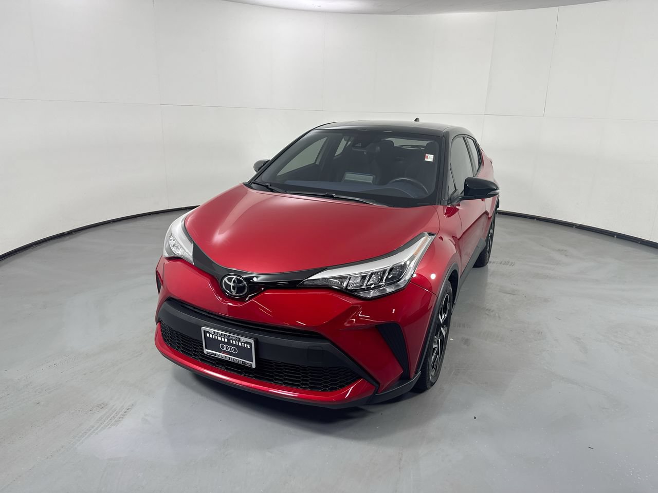 Used 2020 Toyota C-HR XLE FWD image 5