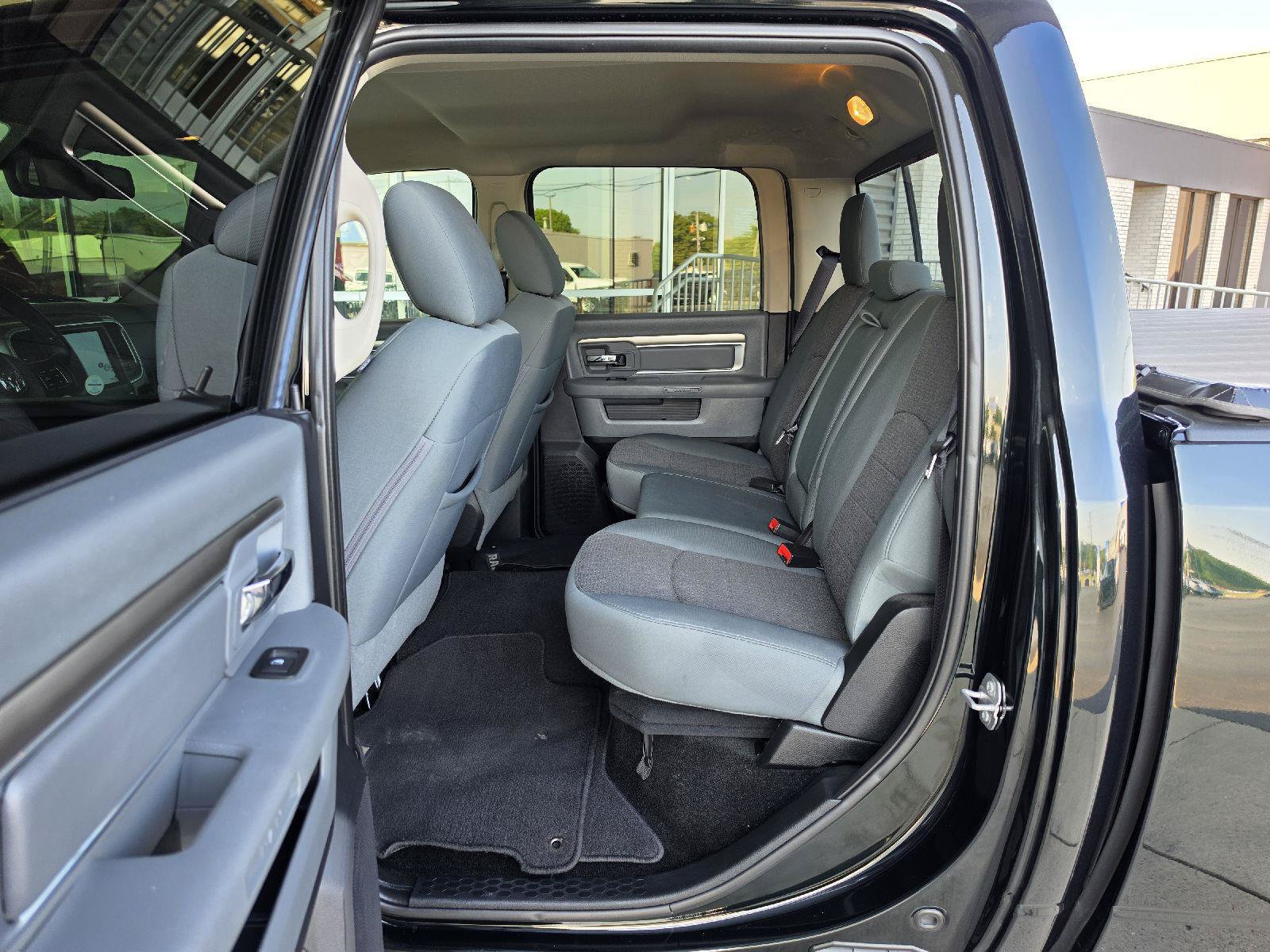 Used 2016 RAM 1500 Big Horn AWD/4WD image 11