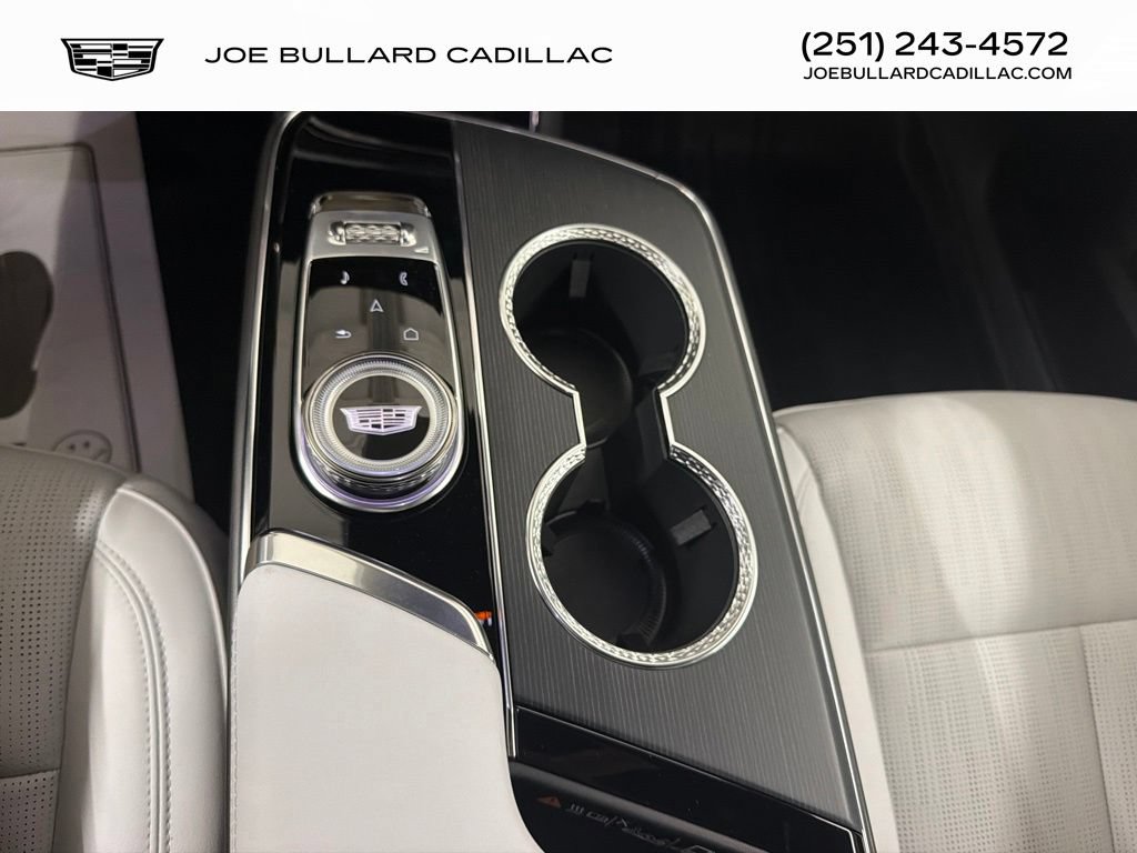 New 2027 Cadillac Optiq Luxury AWD/4WD image 28