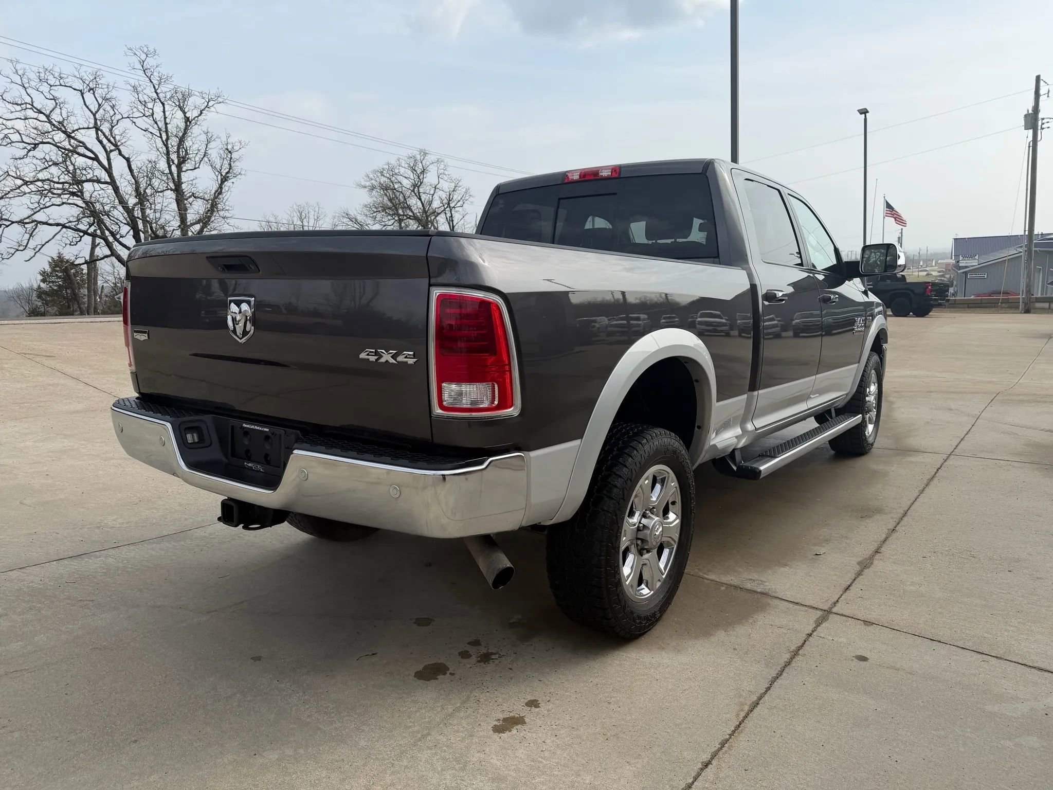 Used 2016 RAM 2500 Laramie w/ Convenience Group image 9