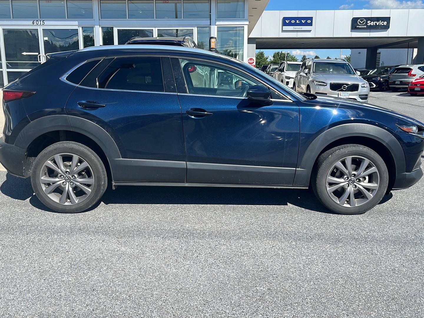 Used 2022 MAZDA CX-30 AWD 2.5 S w/ Premium Package image 3