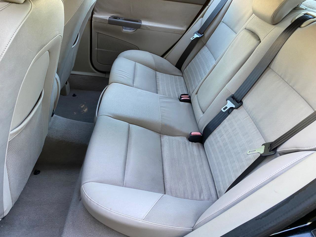 Used 2009 Volvo S40 2.4i FWD image 35