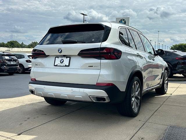 Used 2026 BMW X5 xDrive40i AWD/4WD image 10