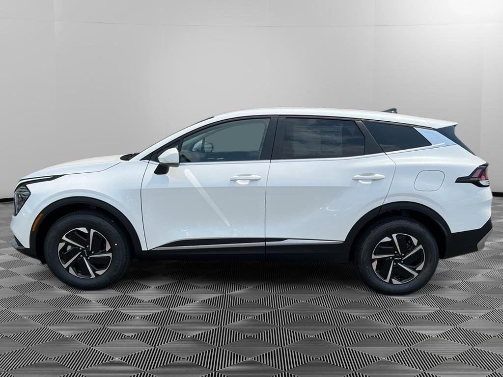 New 2025 Kia Sportage LX image 6