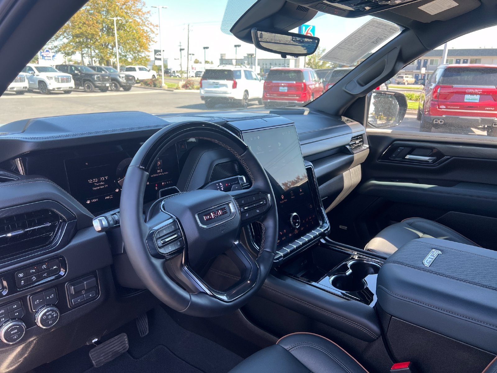 Used 2026 GMC Yukon AT4 w/ Premium Trailering Package AWD/4WD image 34