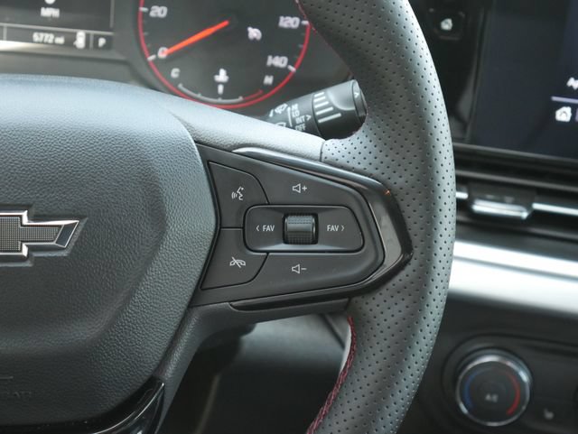 Used 2026 Chevrolet Trax RS FWD image 18