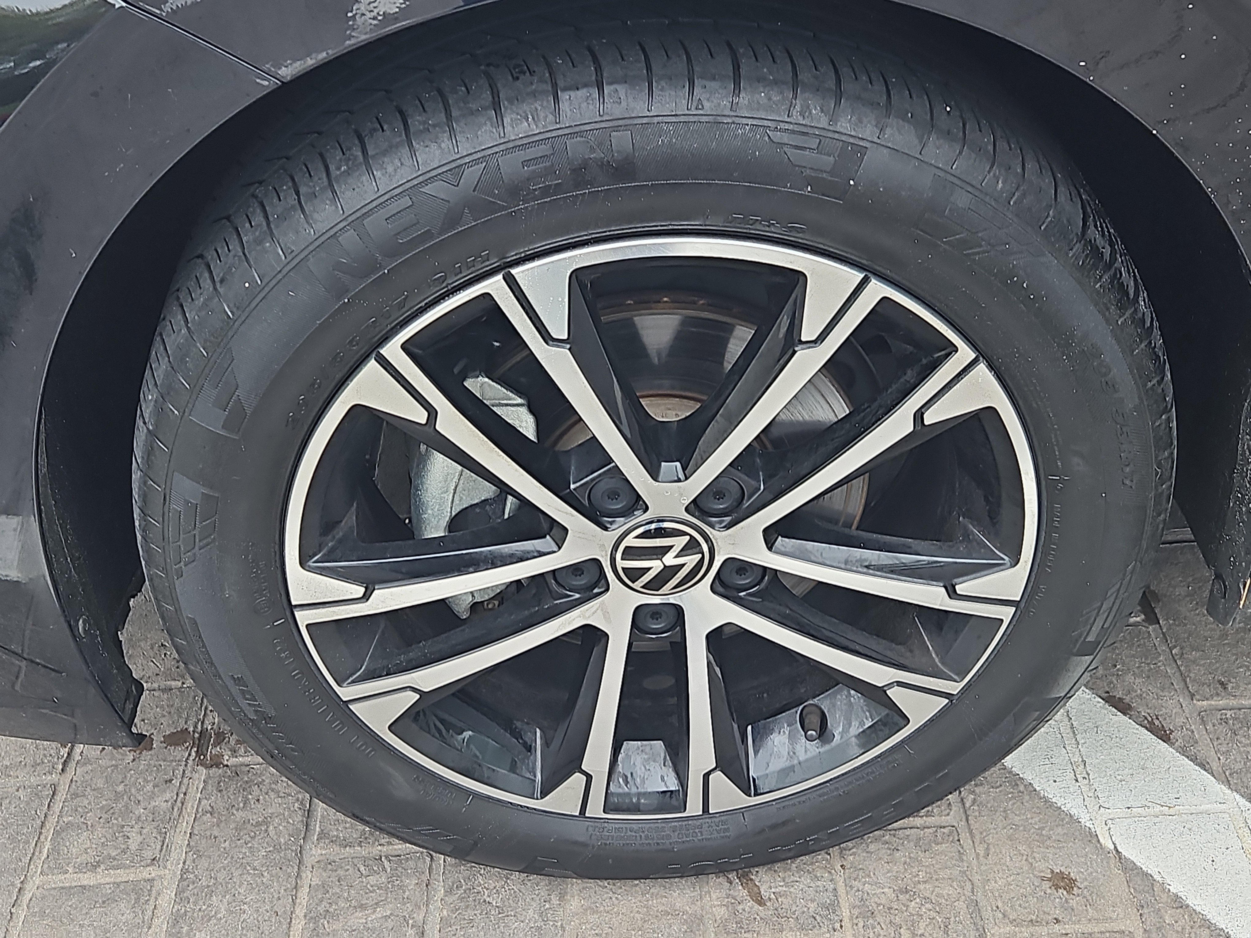 Certified 2023 Volkswagen Jetta Sport FWD image 5