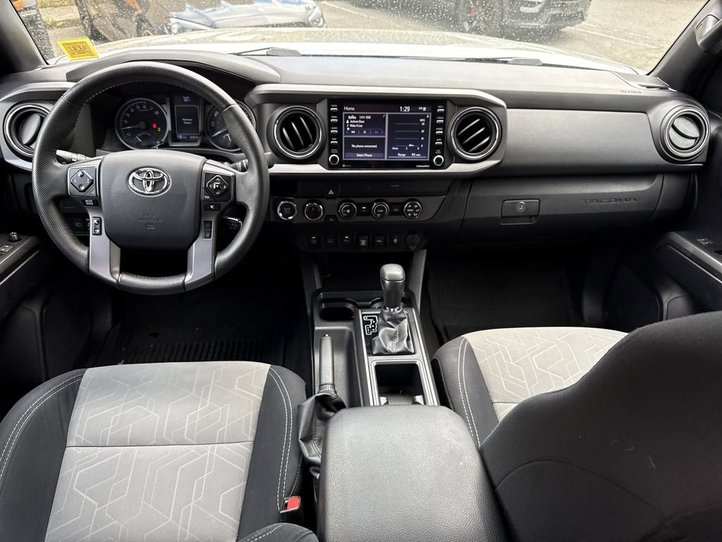 Used 2020 Toyota Tacoma TRD Off-Road w/ Technology Package AWD/4WD image 12