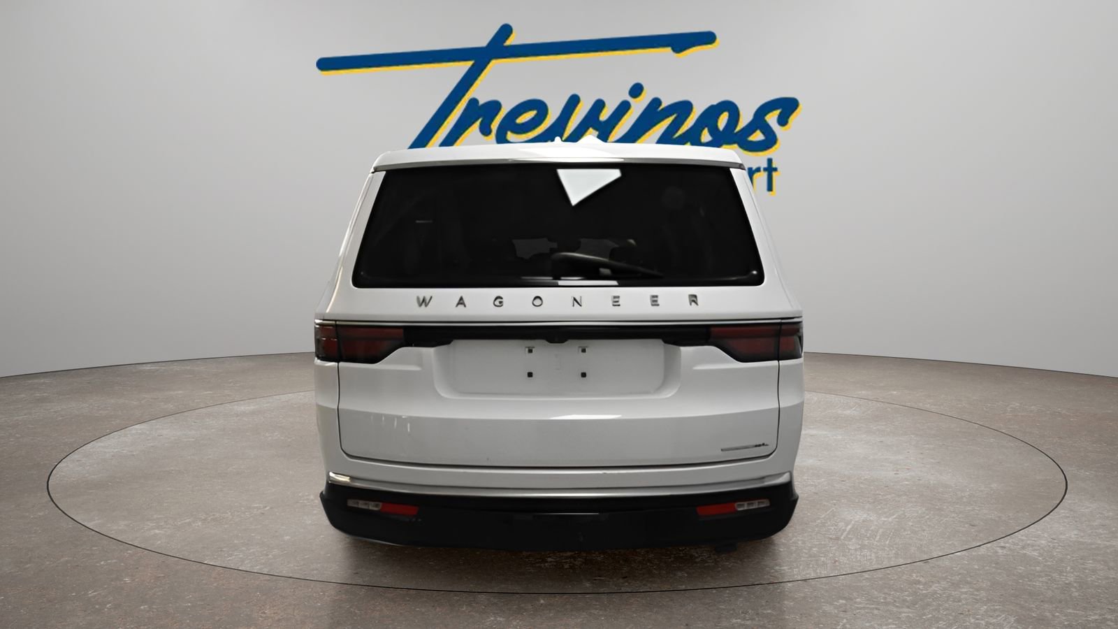 Used 2023 Jeep Wagoneer L Series II RWD image 10