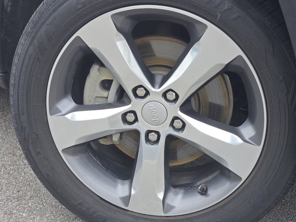 Used 2021 Jeep Grand Cherokee L Limited image 11