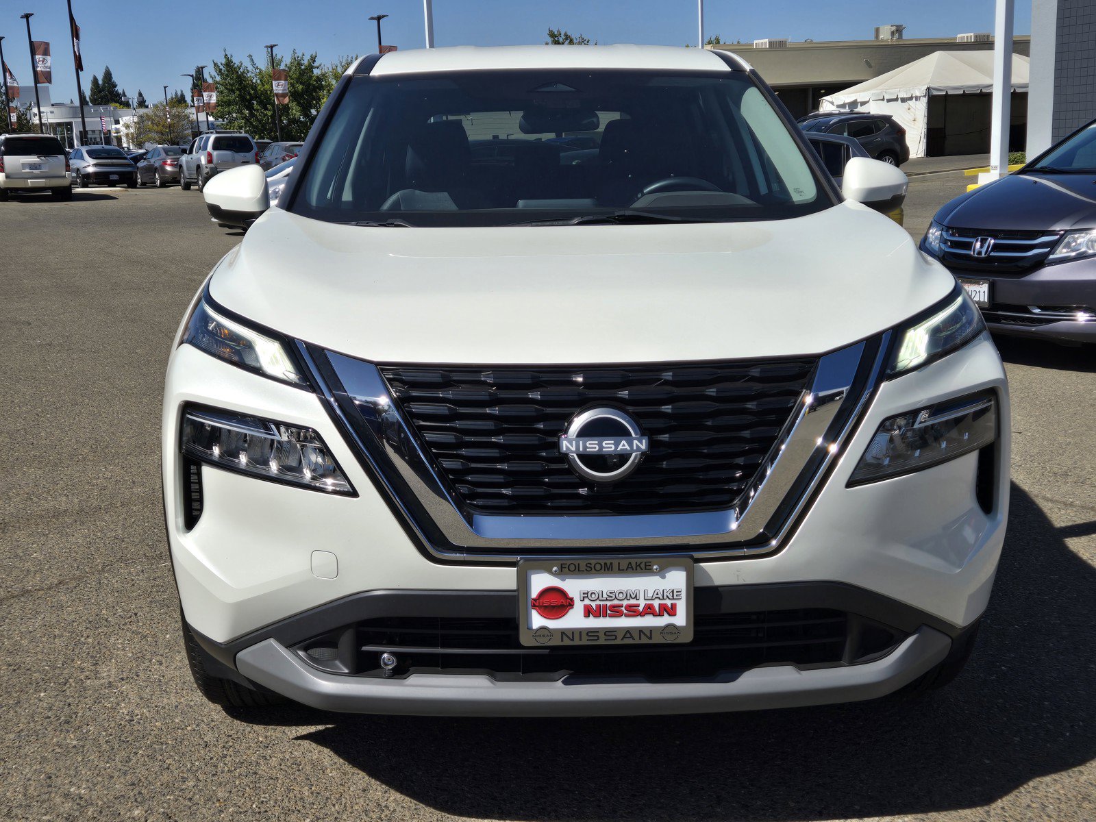 Certified 2023 Nissan Rogue SV FWD image 2