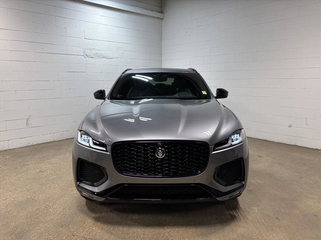 New 2026 Jaguar F-PACE R-Dynamic S image 3
