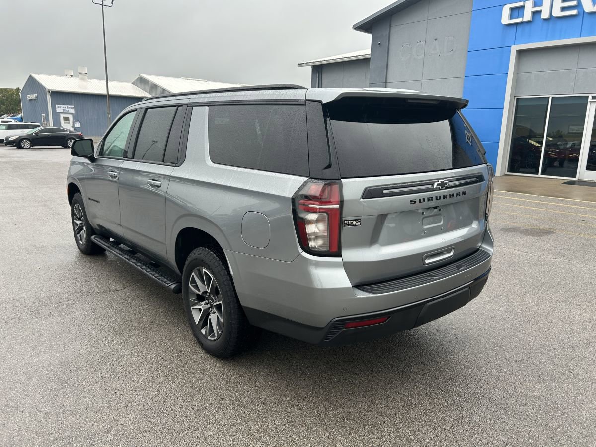Used 2023 Chevrolet Suburban Z71 w/ Luxury Package AWD/4WD image 6