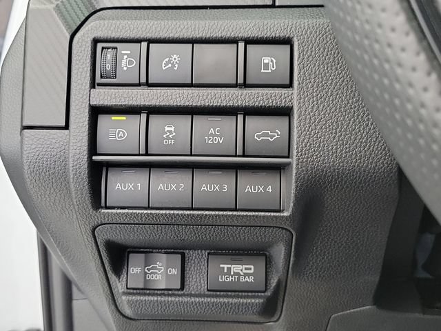 Used 2025 Toyota Tacoma TRD Pro AWD/4WD image 31