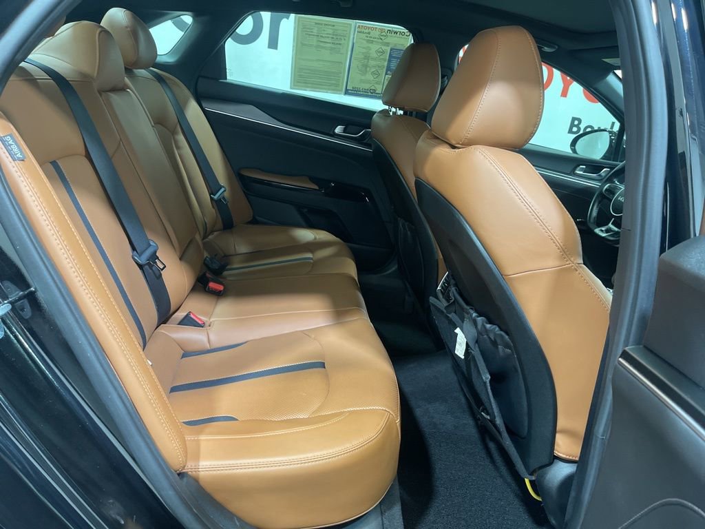 Used 2023 Kia K5 GT image 16