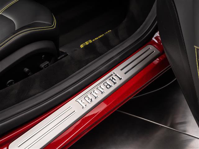 Used 2021 Ferrari F8 Tributo RWD image 40