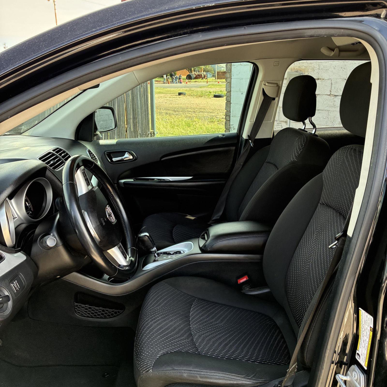 Used 2020 Dodge Journey SE w/ SE Popular Equipment Group image 7