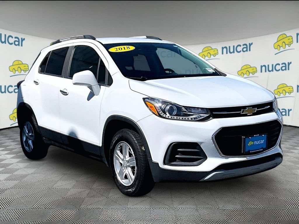 Used 2018 Chevrolet Trax LT w/ LT Convenience Package AWD/4WD image 1