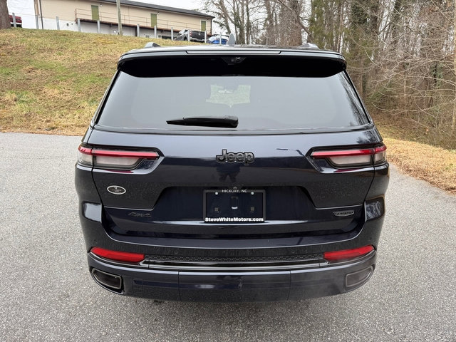 Used 2023 Jeep Grand Cherokee L Summit w/ Advanced Protech Group IV image 7