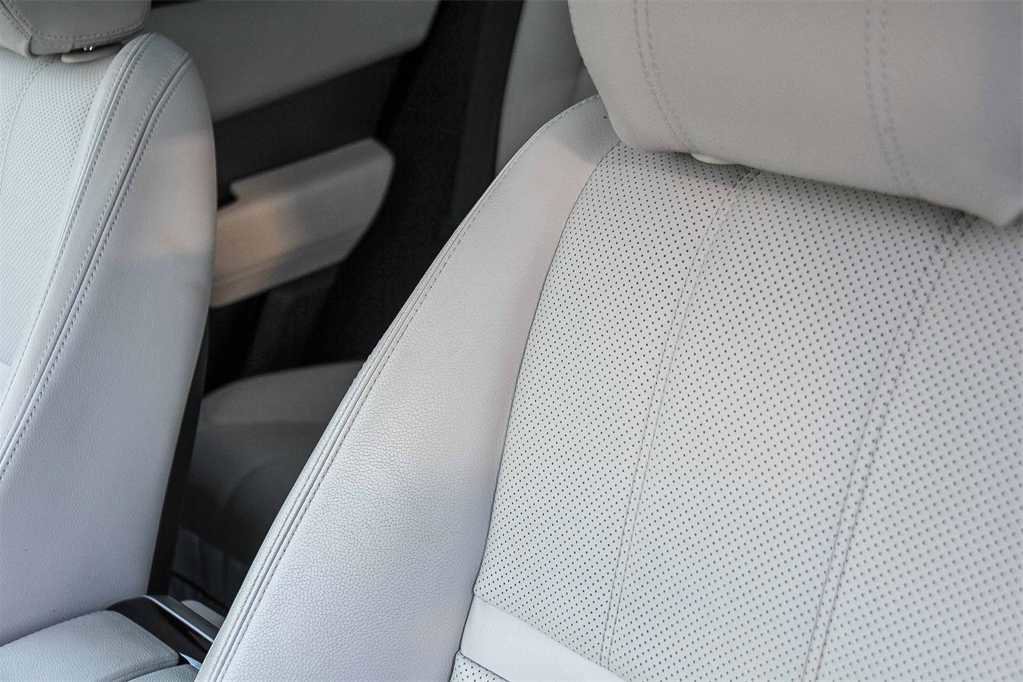 Used 2021 Land Rover Range Rover Velar S image 25