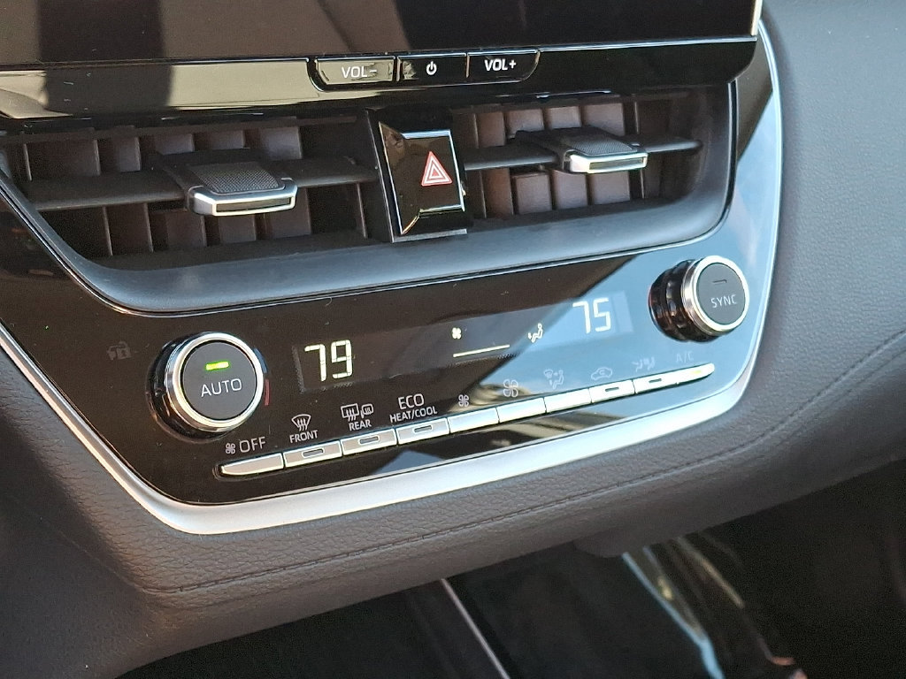 Certified 2026 Toyota Corolla Cross XLE FWD image 18