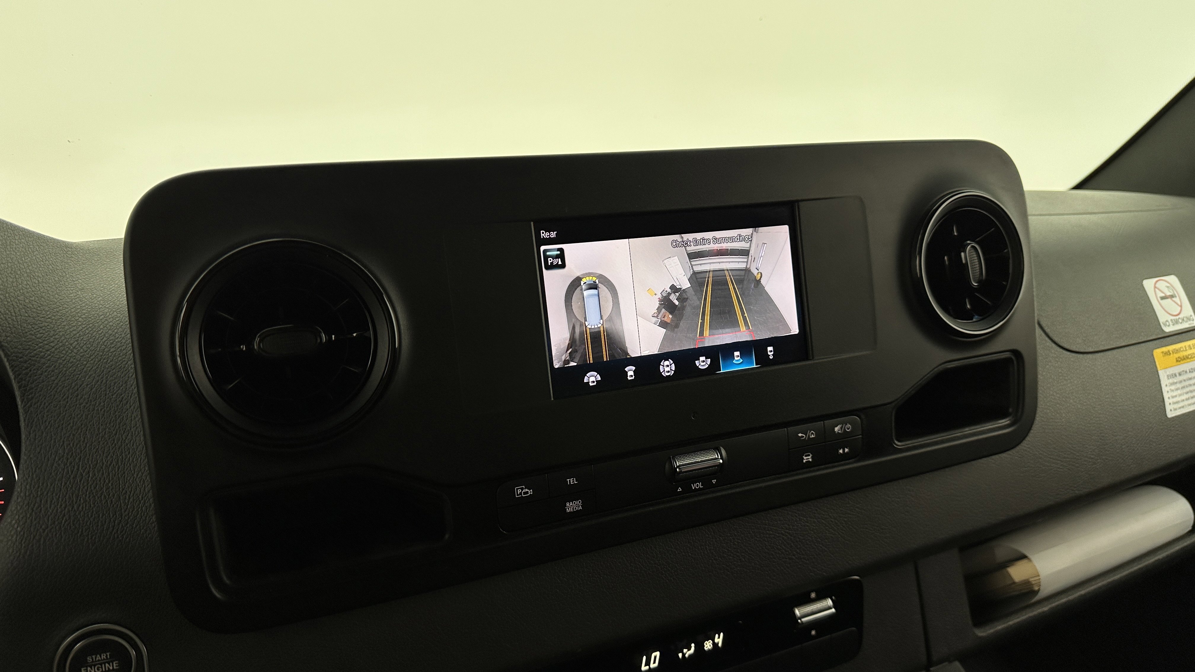 Used 2022 Mercedes-Benz Sprinter 1500 image 14