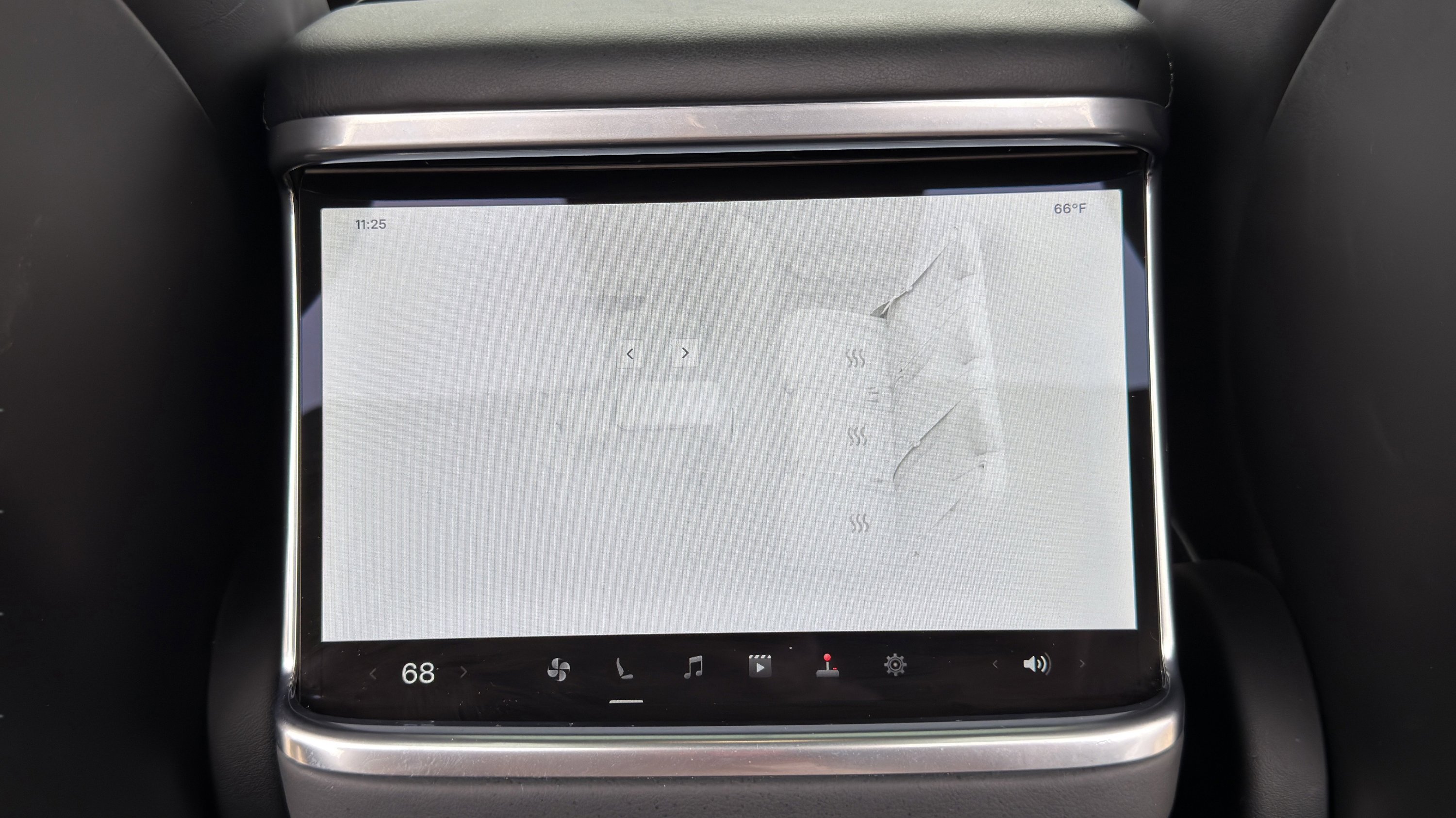 Used 2023 Tesla Model X image 38