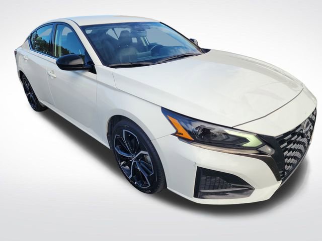 Used 2024 Nissan Altima 2.5 SR image 7